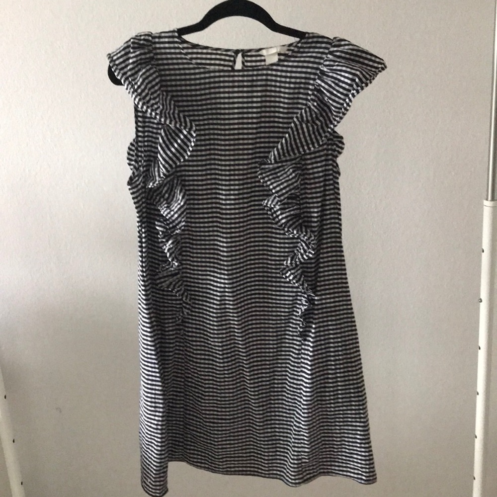 Ruffle gingham dress